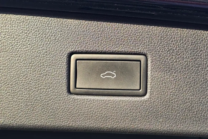 Volkswagen Tiguan din 2022 cu 59.345 km - oferta VOL153366 - foto 30