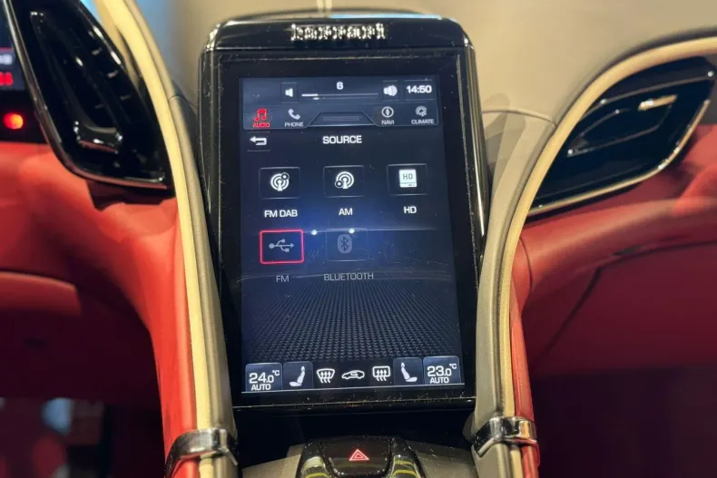 Ferrari Roma din 2023 cu 15.500 km - oferta FER153370 - foto 21