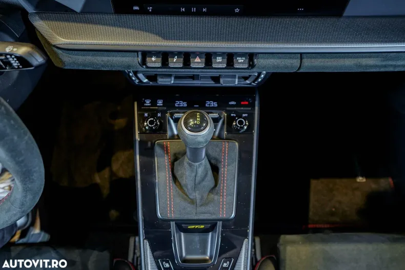 Porsche 911 din 2022 cu 19.980 km - oferta POR153371 - foto 21