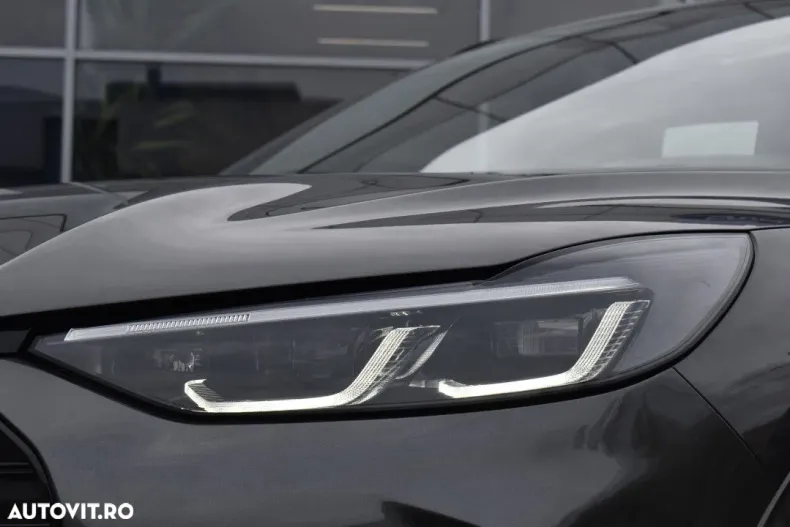 Ford Kuga din 2025 cu 1 km - oferta FOR153374 - foto 8