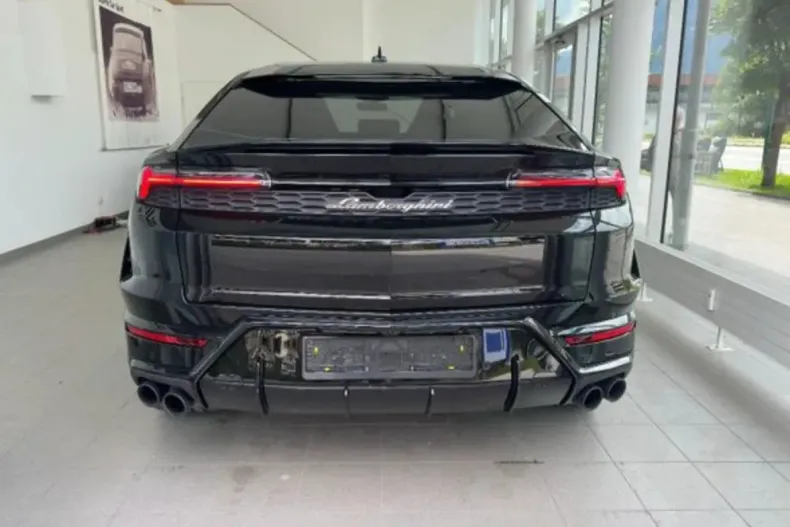 Lamborghini Urus din 2025 cu 1 km - oferta LAM153378 - foto 3