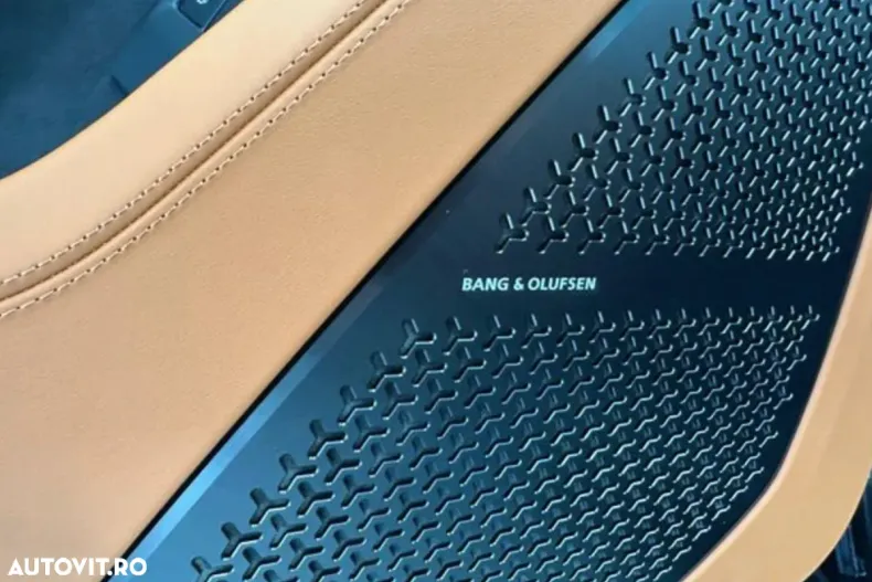 Lamborghini Urus din 2025 cu 1 km - oferta LAM153378 - foto 12