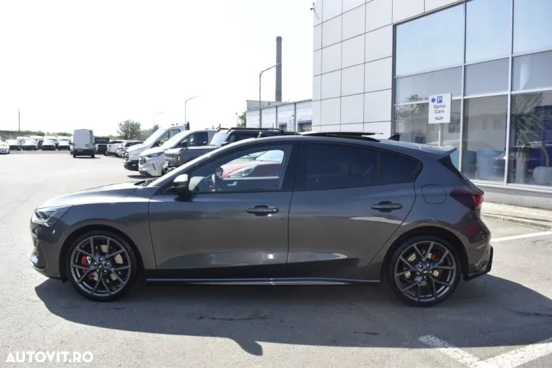 Ford Focus din 2025 cu 1 km - oferta FOR153379 - foto 7