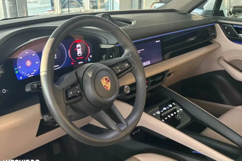 Porsche Macan din 2025 cu 7.900 km - oferta POR153383 - foto 6