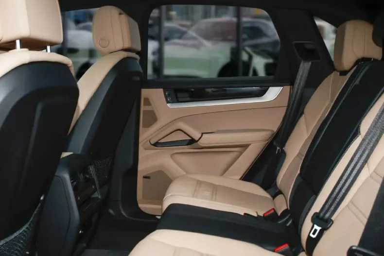 Porsche Cayenne din 2024 cu 17.803 km - oferta POR153387 - foto 11