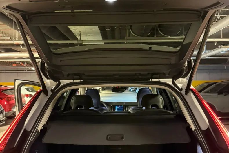 Volvo XC60 din 2020 cu 110.391 km - oferta VOL153391 - foto 9