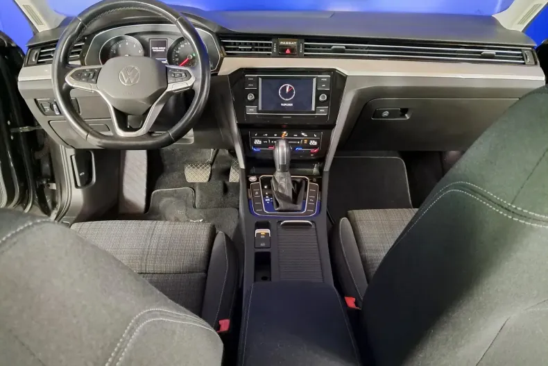 Volkswagen Passat din 2021 cu 123.985 km - oferta VOL153393 - foto 14