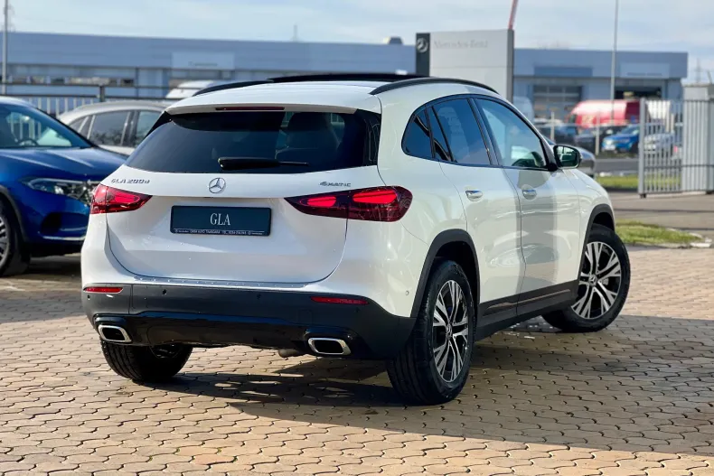 Mercedes-Benz GLA din 2025 cu 11 km - oferta MER153396 - foto 5