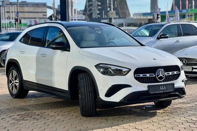 Mercedes-Benz GLA din 2025 cu 11 km - oferta MER153396 - foto 7