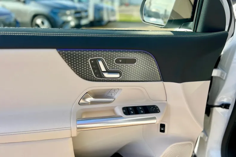 Mercedes-Benz GLA din 2025 cu 11 km - oferta MER153396 - foto 10