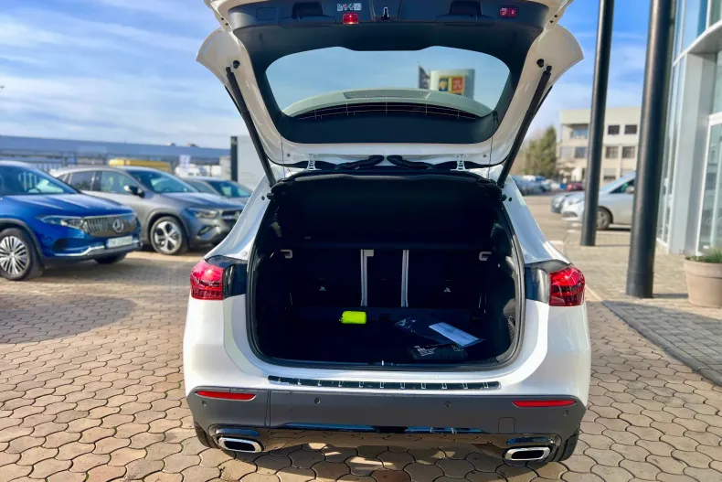 Mercedes-Benz GLA din 2025 cu 11 km - oferta MER153396 - foto 16