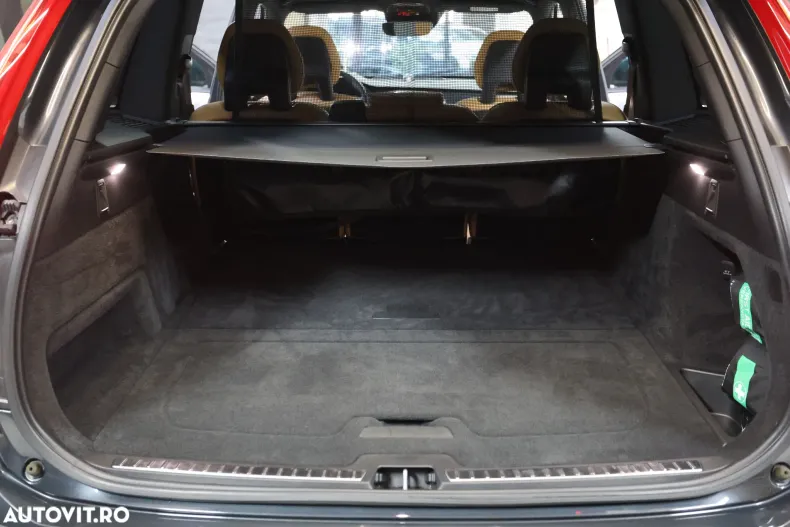 Volvo XC90 din 2020 cu 29.800 km - oferta VOL153400 - foto 33