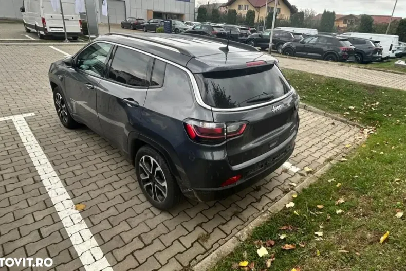 Jeep Compass din 2021 cu 42.620 km - oferta JEE153417 - foto 3