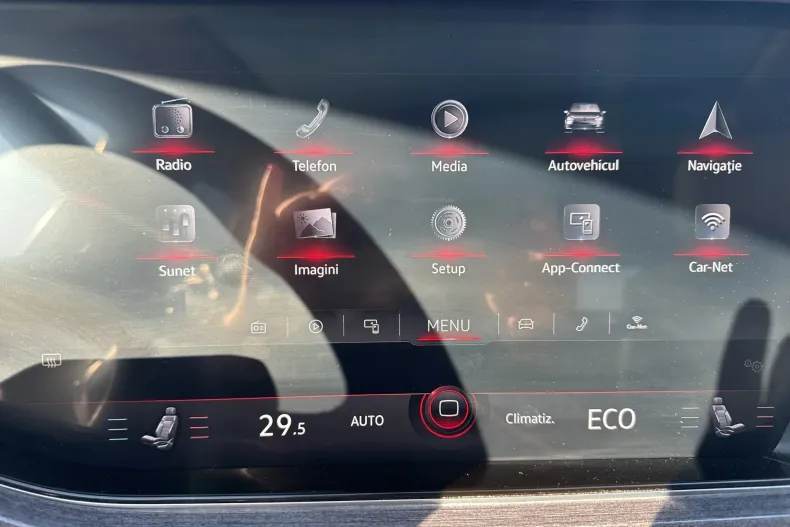 Volkswagen Touareg din 2022 cu 102.322 km - oferta VOL153422 - foto 18