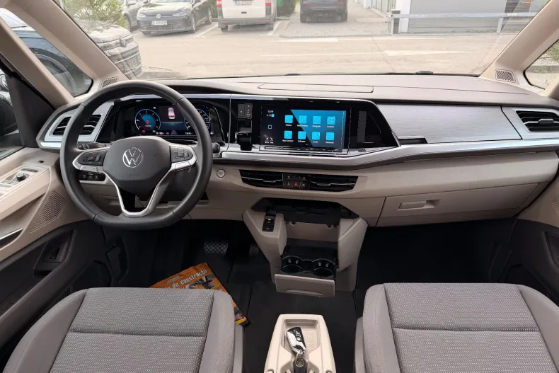 Volkswagen Multivan din 2023 cu 13.030 km - oferta VOL153424 - foto 17