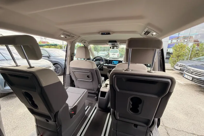 Volkswagen Multivan din 2023 cu 13.030 km - oferta VOL153424 - foto 20