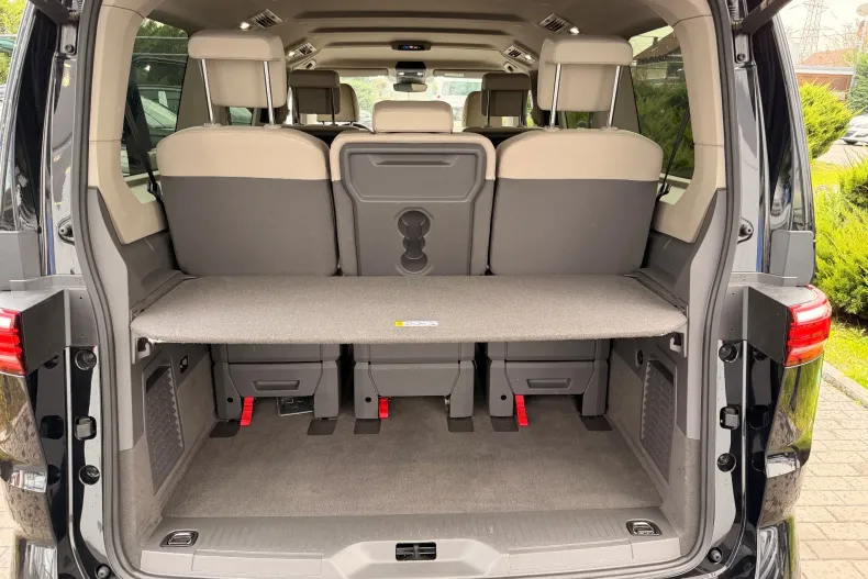 Volkswagen Multivan din 2023 cu 13.030 km - oferta VOL153424 - foto 28