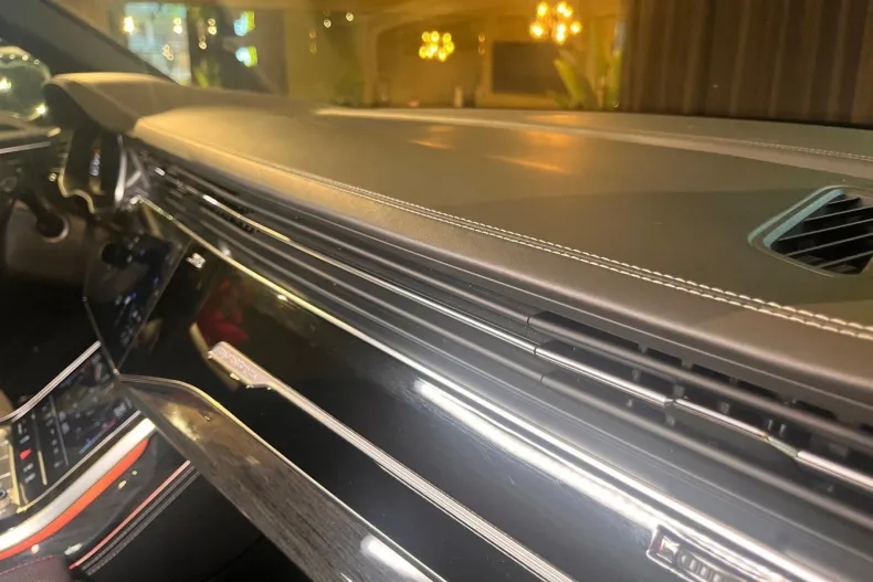 Audi Q8 din 2020 cu 108.850 km - oferta AUD153425 - foto 25