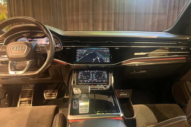 Audi Q8 din 2020 cu 108.850 km - oferta AUD153425 - foto 30