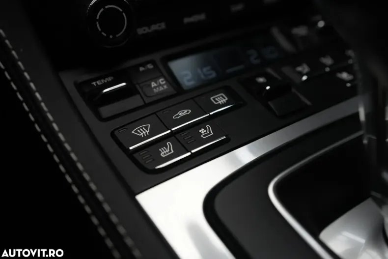 Porsche Boxster din 2024 cu 15.000 km - oferta POR153426 - foto 20