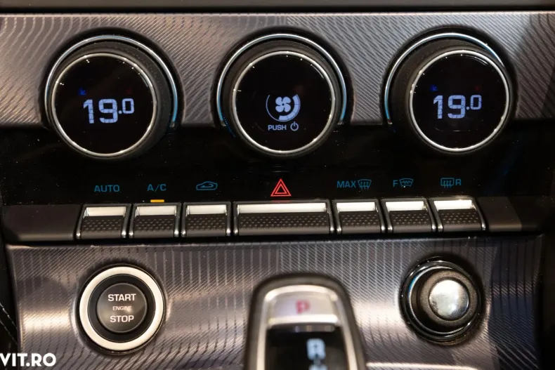 Jaguar F-Type din 2023 cu 7.500 km - oferta JAG153432 - foto 18