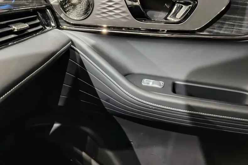 Omoda 5 din 2025 cu 0 km - oferta OMO153433 - foto 18