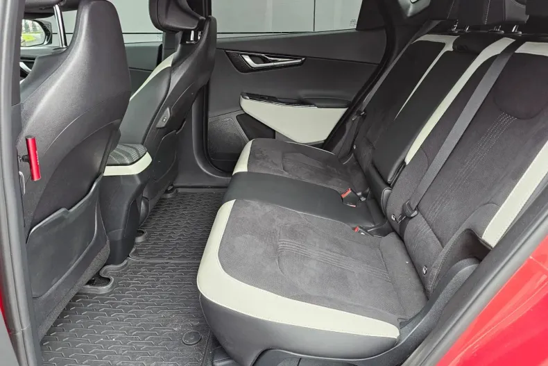 Kia EV6 din 2023 cu 12.900 km - oferta KIA153434 - foto 10