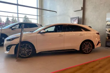 Kia Pro Ceed din 2024 - oferta KIA153435