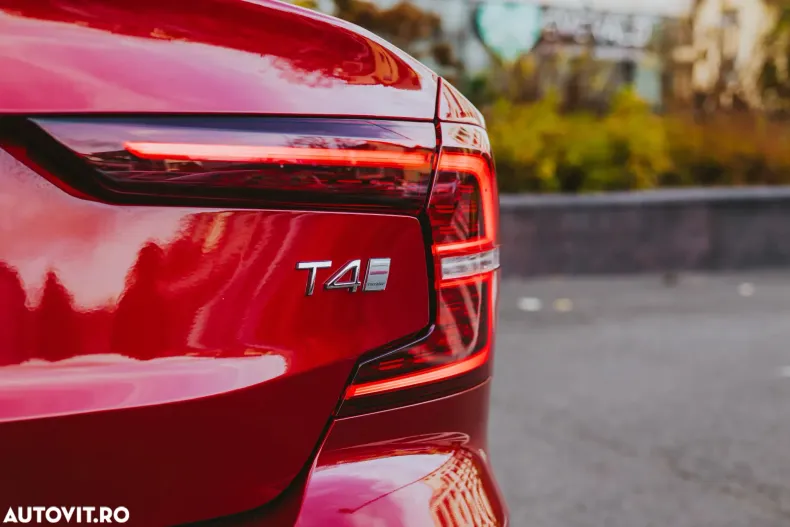 Volvo S60 din 2020 cu 71.700 km - oferta VOL153437 - foto 11