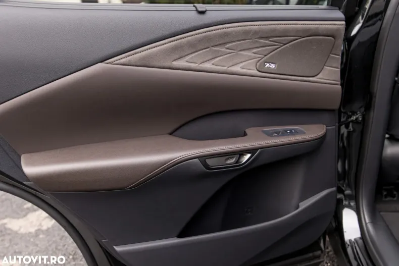 Lexus Seria RX din 2025 cu 10 km - oferta LEX153438 - foto 35