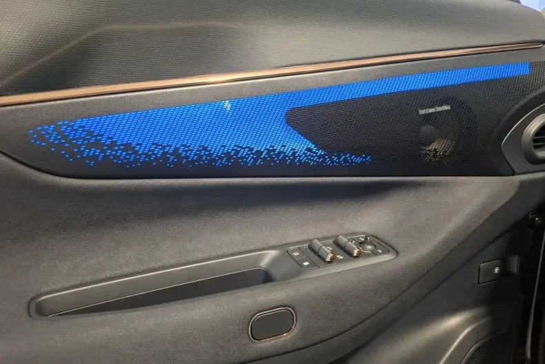 Lynk&Co 8 din 2025 cu 1.400 km - oferta LYN153441 - foto 14