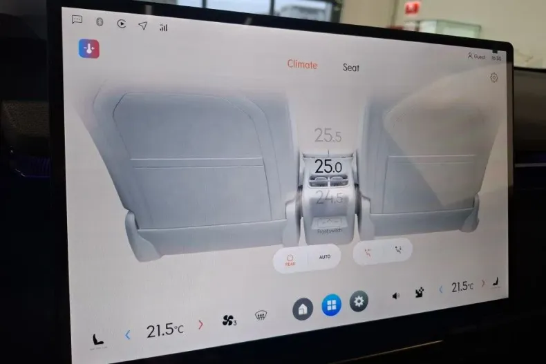 Lynk&Co 8 din 2025 cu 1.400 km - oferta LYN153441 - foto 28