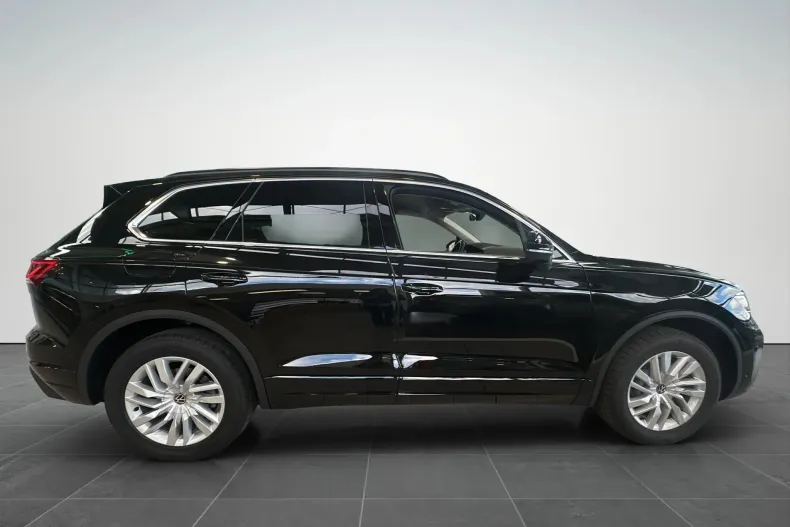 Volkswagen Touareg din 2025 cu 5 km - oferta VOL153442 - foto 4