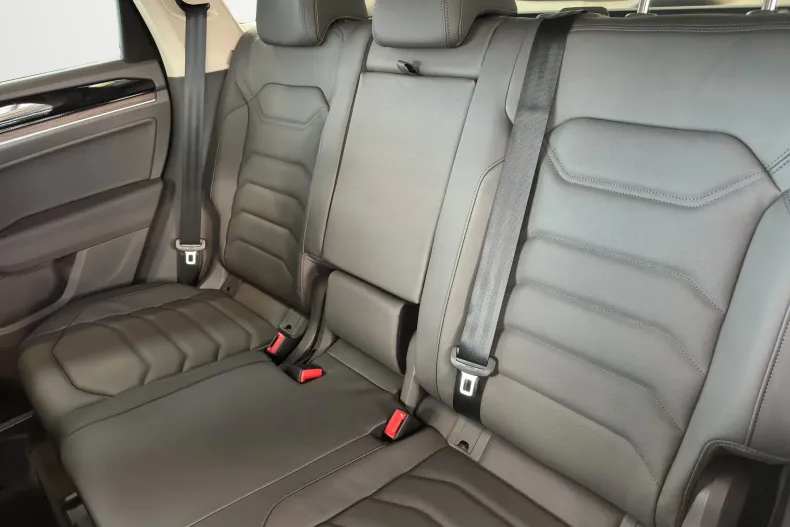 Volkswagen Touareg din 2025 cu 5 km - oferta VOL153442 - foto 12