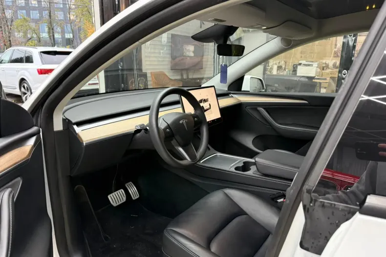 Tesla Model Y din 2023 cu 40.000 km - oferta TES153448 - foto 15