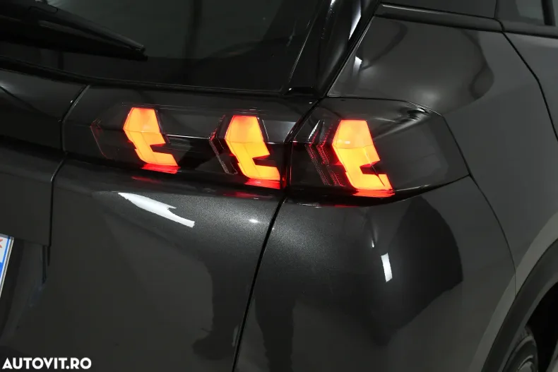 Peugeot 2008 din 2021 cu 123.000 km - oferta PEU153451 - foto 16