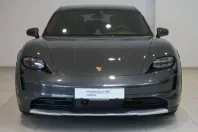 Porsche Taycan din 2023 cu 23.600 km - oferta POR153454 - foto 6