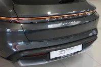 Porsche Taycan din 2023 cu 23.600 km - oferta POR153454 - foto 7