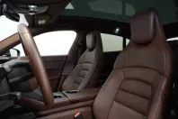 Porsche Taycan din 2023 cu 23.600 km - oferta POR153454 - foto 11