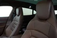 Porsche Taycan din 2023 cu 23.600 km - oferta POR153454 - foto 15