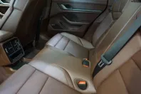 Porsche Taycan din 2023 cu 23.600 km - oferta POR153454 - foto 22