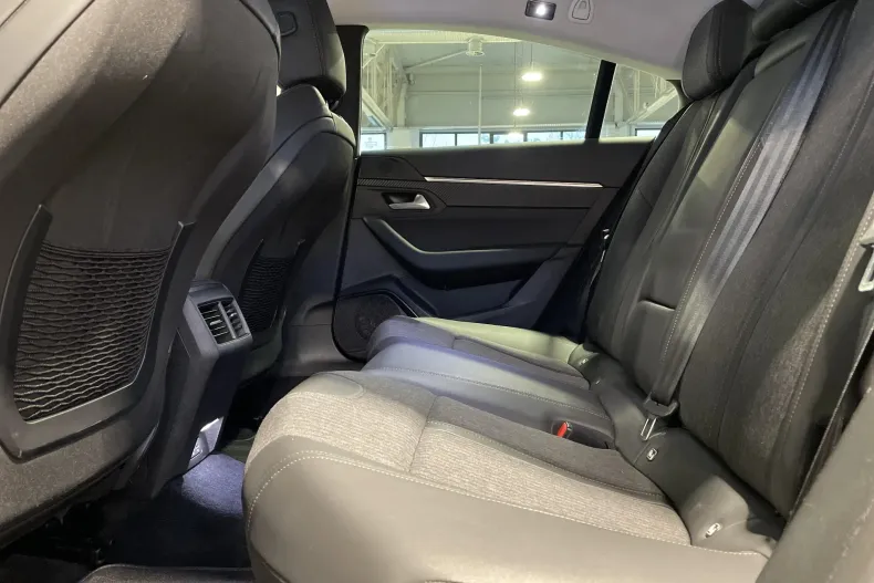 Peugeot 508 din 2021 cu 85.510 km - oferta PEU153462 - foto 12