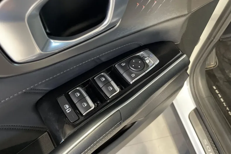 Kia Sorento din 2021 cu 104.866 km - oferta KIA153466 - foto 14