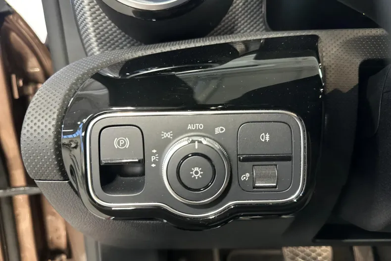 Mercedes-Benz CLA din 2022 cu 78.967 km - oferta MER153475 - foto 15