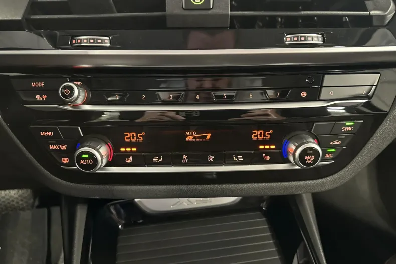 BMW X3 din 2021 cu 146.192 km - oferta BMW153477 - foto 17