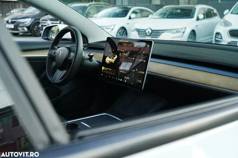 Tesla Model 3 din 2021 cu 75.400 km - oferta TES153488 - foto 15
