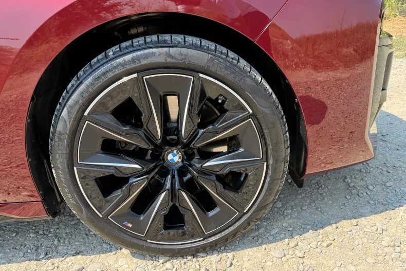 BMW Seria 7 din 2024 cu 21.000 km - oferta BMW153496 - foto 14