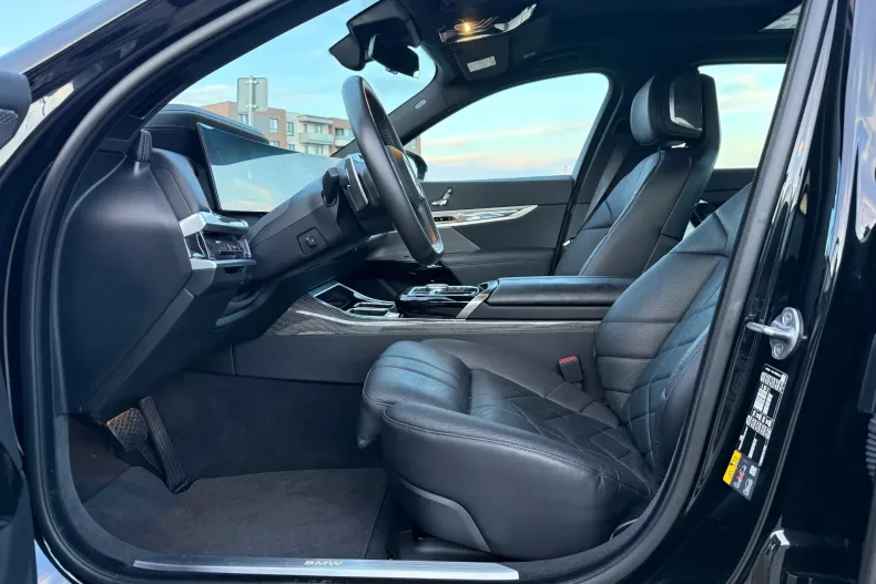 BMW Seria 7 din 2023 cu 49.990 km - oferta BMW153504 - foto 15