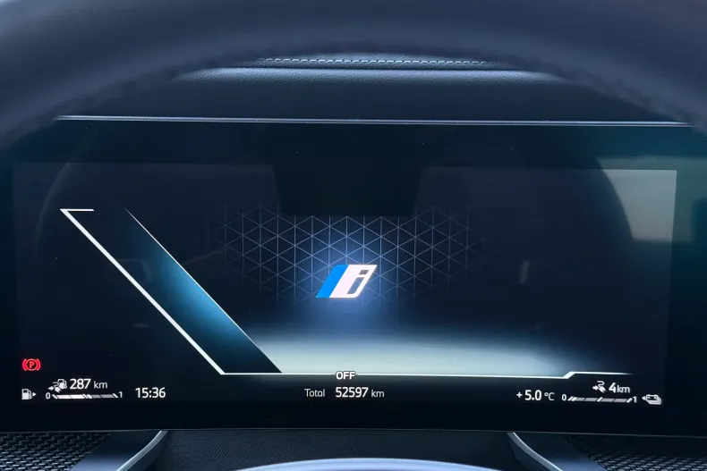 BMW Seria 7 din 2023 cu 49.990 km - oferta BMW153504 - foto 27