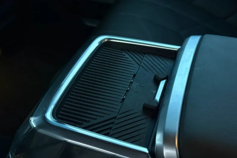 BMW Seria 7 din 2023 cu 49.990 km - oferta BMW153504 - foto 33